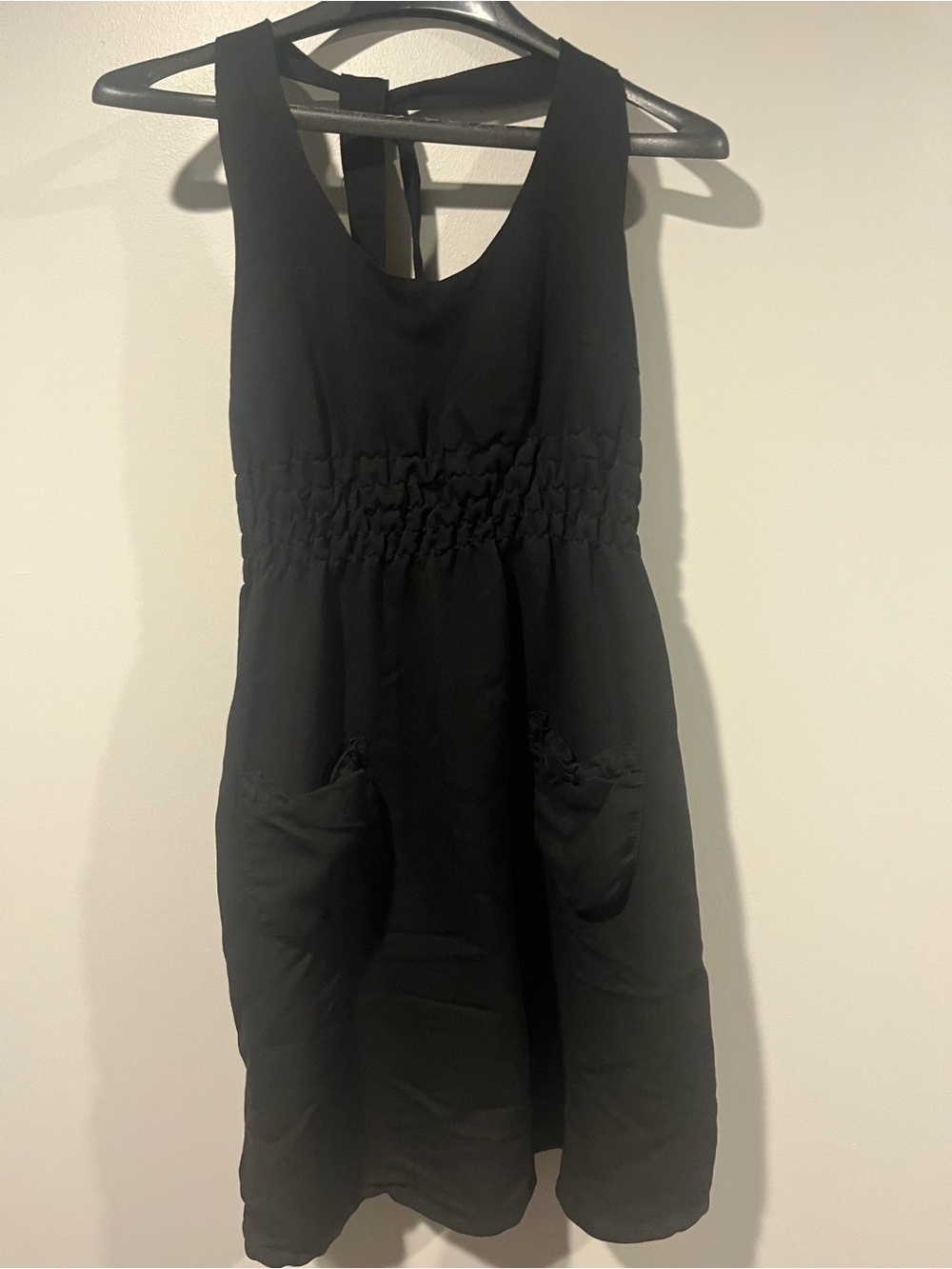 Tulle Black Sleeveless Smocked-Waist Midi Dress
